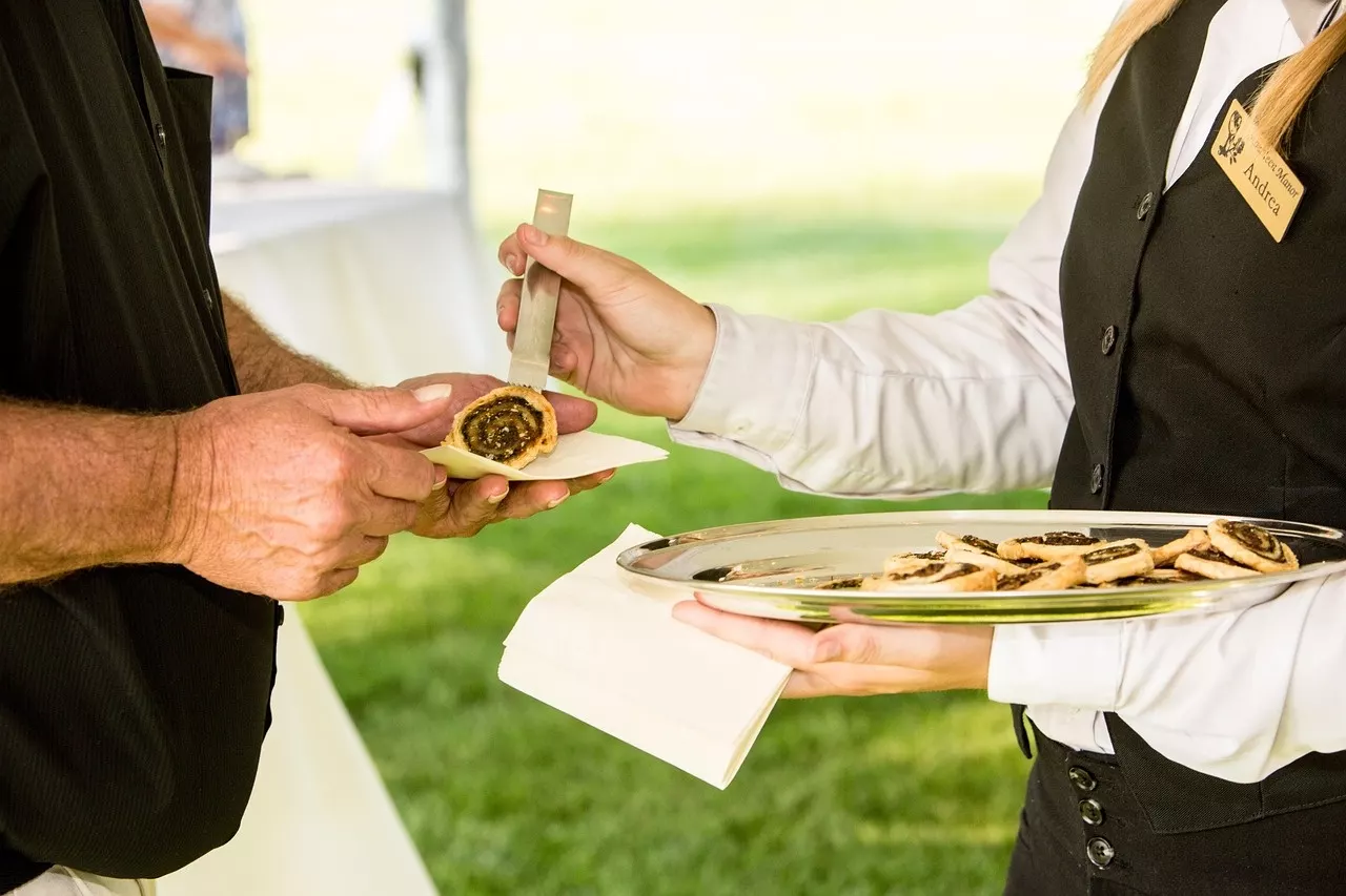Premium event catering service by Cairnsplatecraft