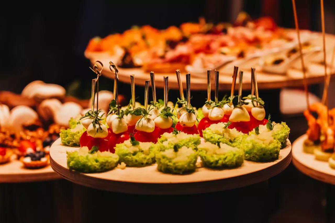 Staffed catering service and equipment support