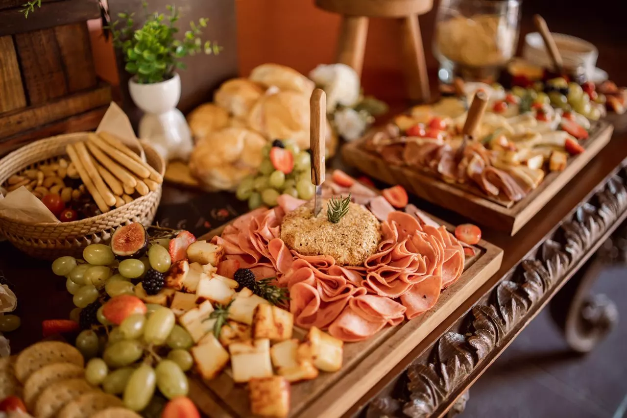 Cocktail catering canapés and circulating service